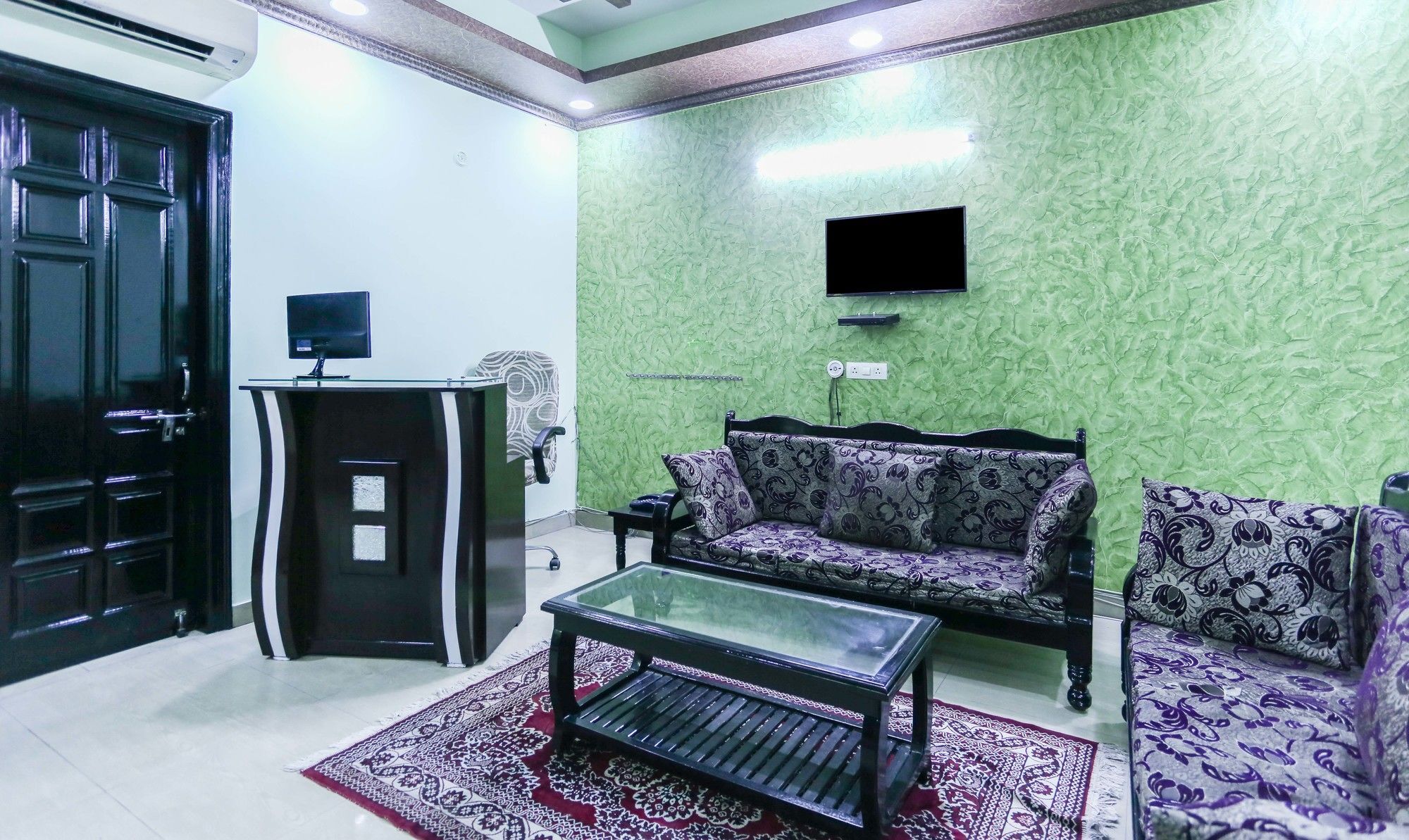 فندق Treebo Trip Sswag 18 Expressway نويدا المظهر الخارجي الصورة